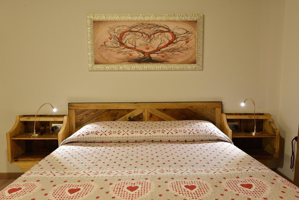 Vecchio Mulino Guest House Аоста Екстериор снимка